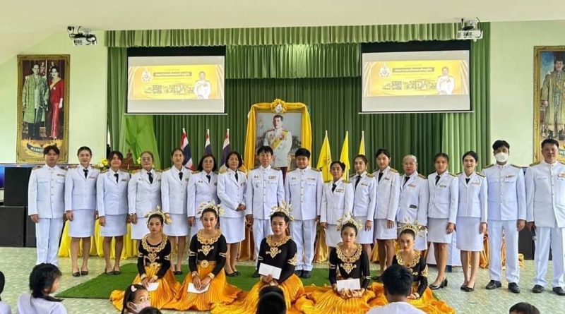 ร่วมลงนามถวายพระพรพระบาทสมเด็จพระวชิรเกล้าเจ้าอยู่หัว ชมพระราชกรณียกิจ